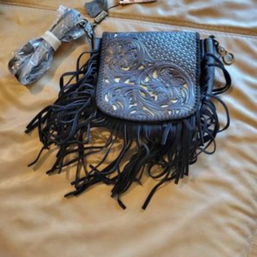 Purse cross body